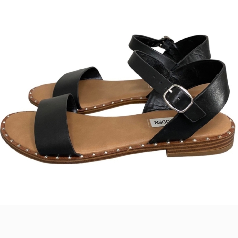 Steve Madden Black Sandals with Studded Sole and Adjustable Buckle